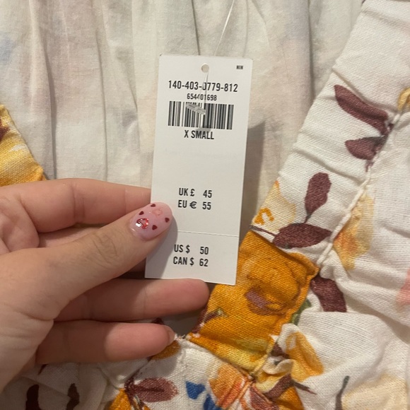 NWT Abercrombie & Fitch blouse size medium - Picture 2 of 3